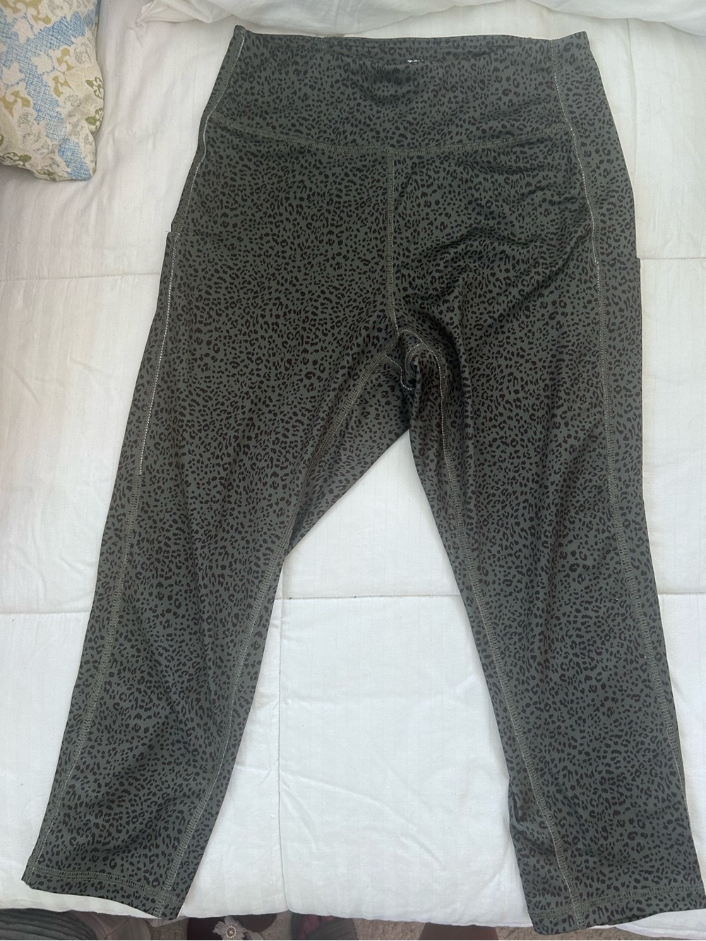 Perfect Condition Tek Gear Animal Leopard Print Capri Leggings with Side Pockets